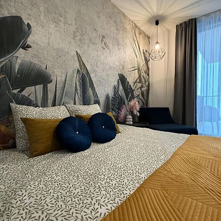 Wow! Paradise Aparthotel Krakow Luaran gambar