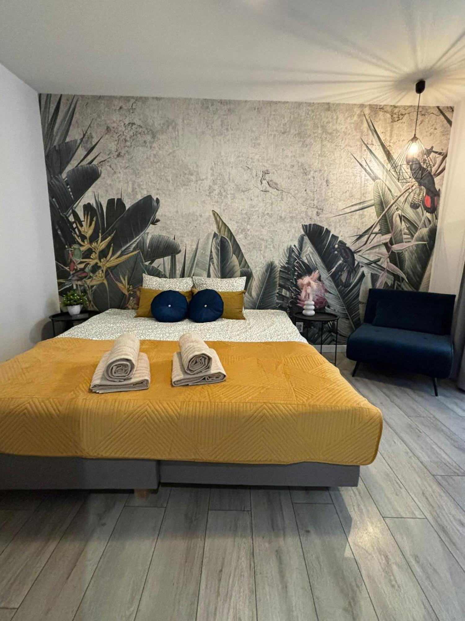 Wow! Paradise Aparthotel Krakow Luaran gambar