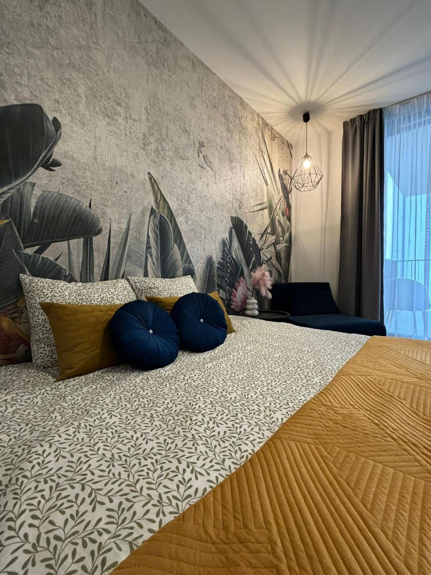 Wow! Paradise Aparthotel Krakow Luaran gambar